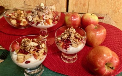 Spicy Tuesday – Crunchy Pomegranate Apple Breakfast Bowl – Ginger